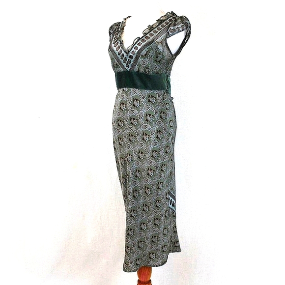 TRACY REESE Plenty 1930s style Bias Cut Sage Green Silk Dress S 4 Anthropologie - Picture 11 of 12
